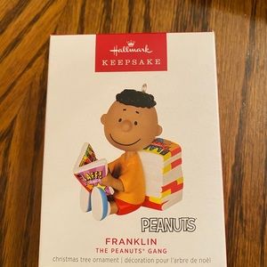 NIB Limited 2023 Hallmark Keepsake Peanuts Franklin